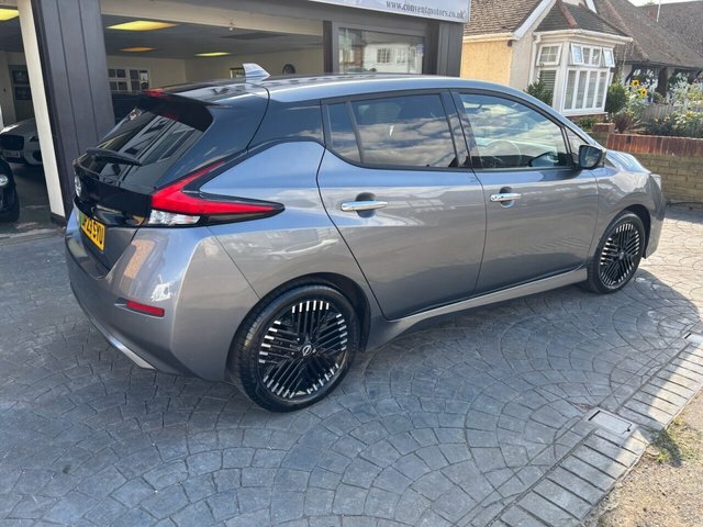Nissan Leaf 39Kwh Tekna Hatchback 150 Ps Grey #4
