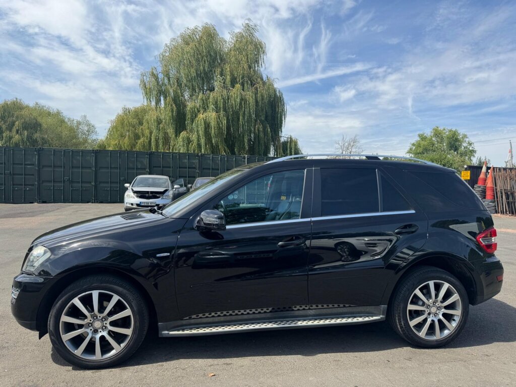 Mercedes-Benz M Class Suv 3.0 Ml350 Cdi V6 Blueefficiency Sport Tiptroni Black #17