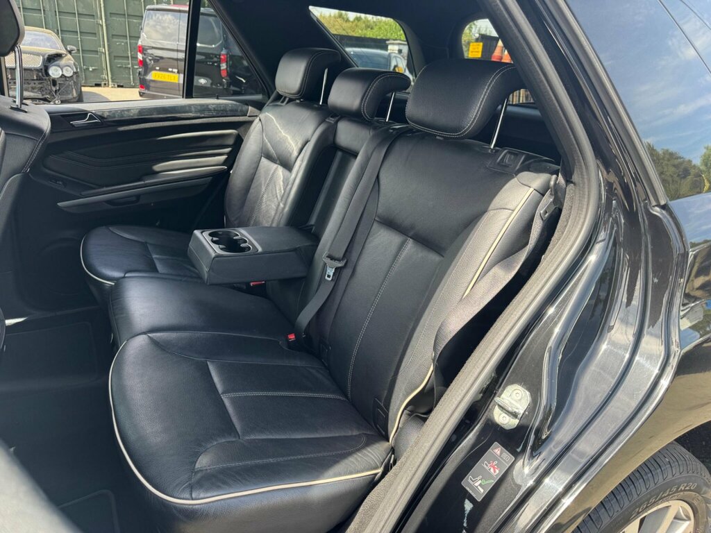 Mercedes-Benz M Class Suv 3.0 Ml350 Cdi V6 Blueefficiency Sport Tiptroni Black #31