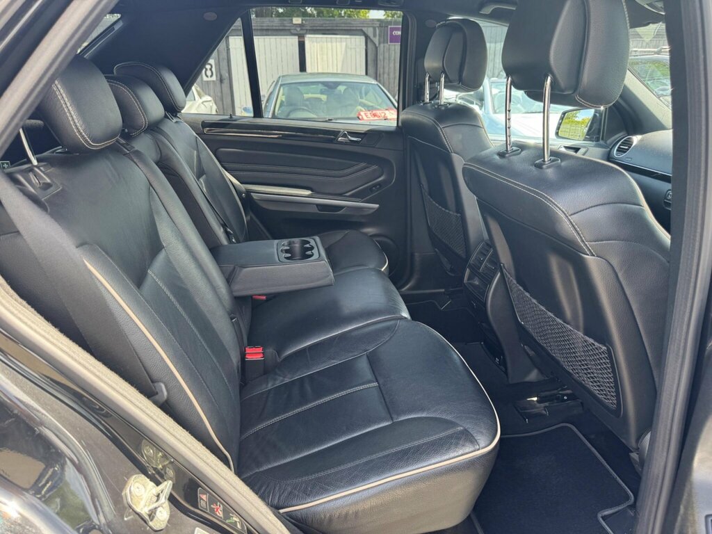 Mercedes-Benz M Class Suv 3.0 Ml350 Cdi V6 Blueefficiency Sport Tiptroni Black #29