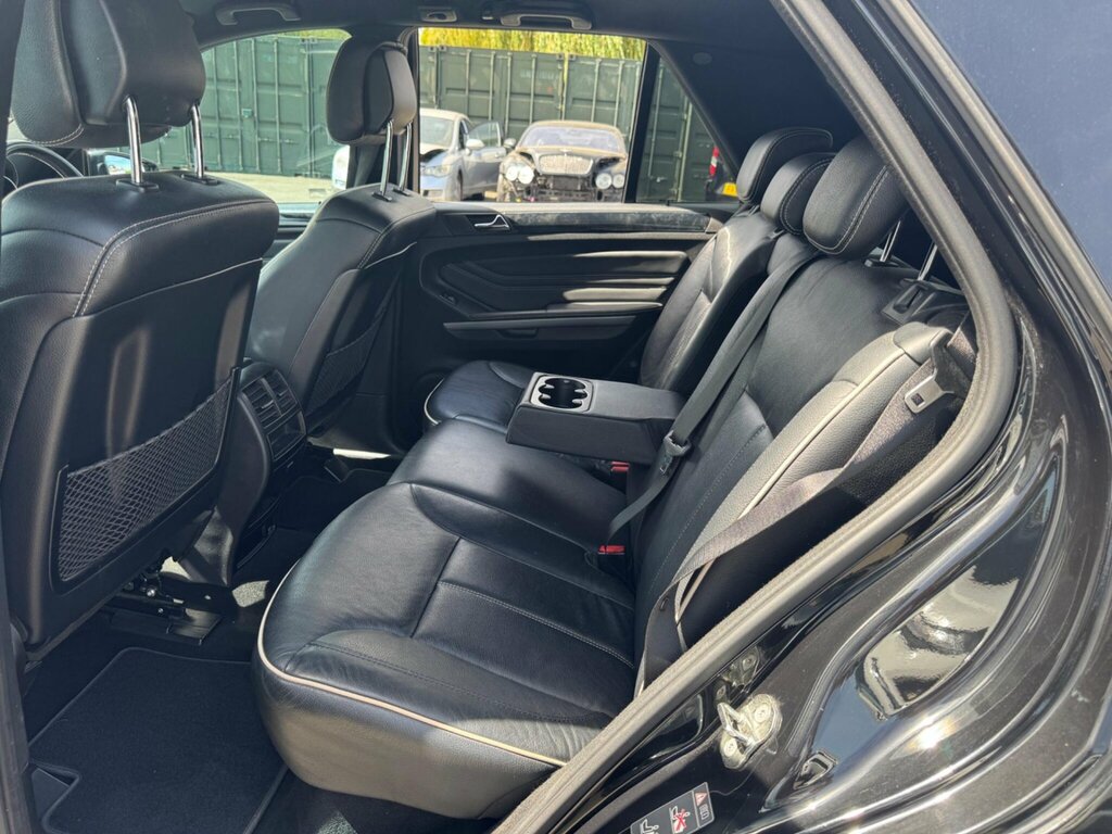 Mercedes-Benz M Class Suv 3.0 Ml350 Cdi V6 Blueefficiency Sport Tiptroni Black #32