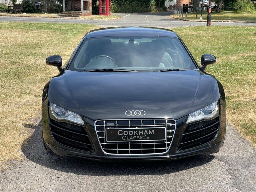 Audi R8  Black #9