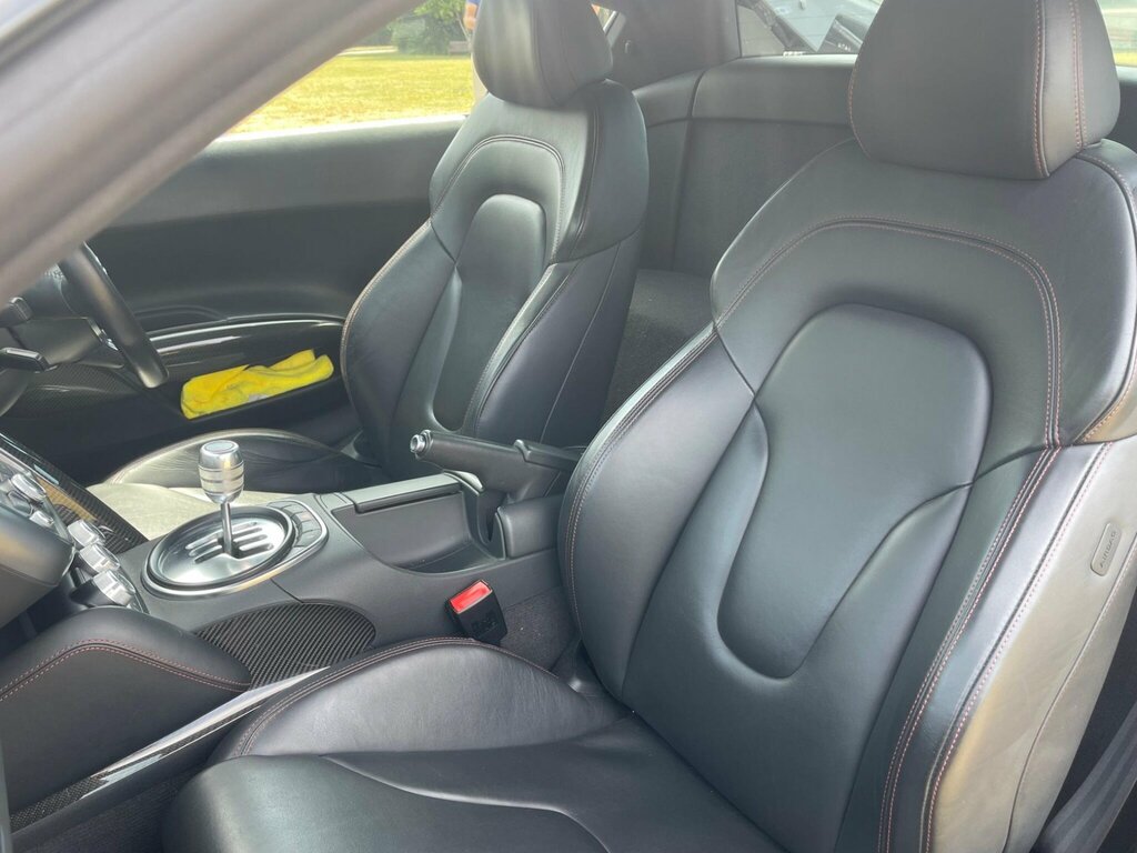 Audi R8  Black #39