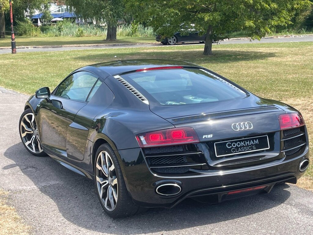 Audi R8  Black #11