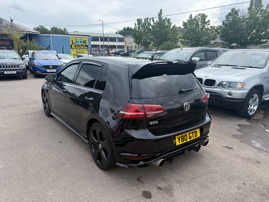 Volkswagen Golf Gtd #4