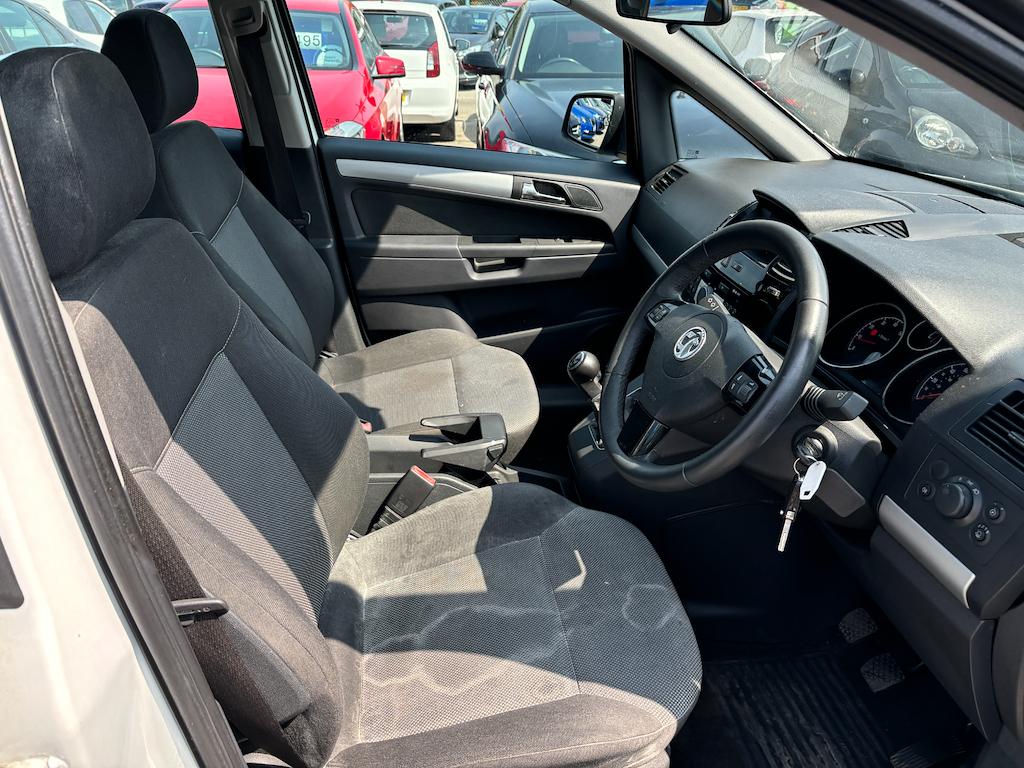 Vauxhall Zafira 1.8 16V Exclusiv Euro 5 Silver #7