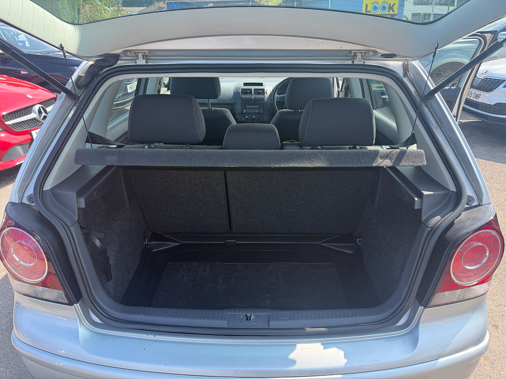 Volkswagen Polo Volkswagen Polo 1.4 Match Hatchback Aut Grey #9