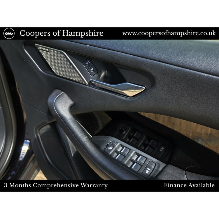 Jaguar I-Pace Electric Black #4