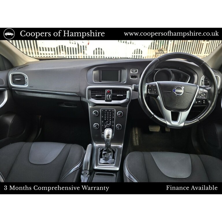 Volvo V40 Diesel White