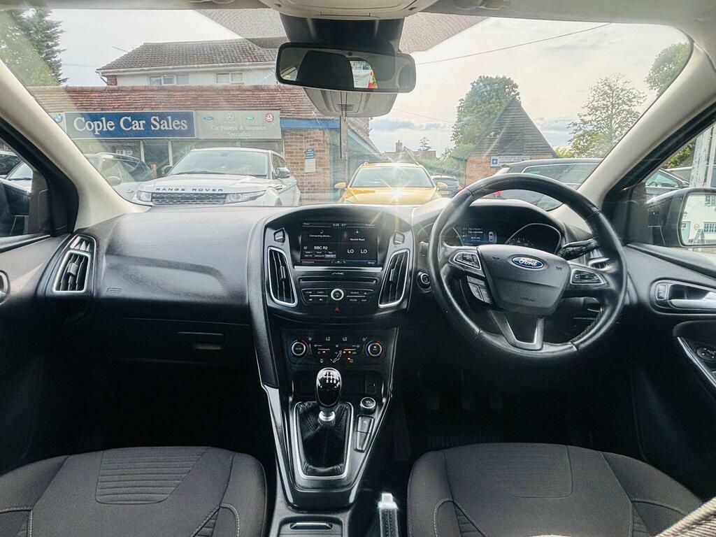 Ford Focus 1.5T Ecoboost Titanium Estate 15 Grey #10