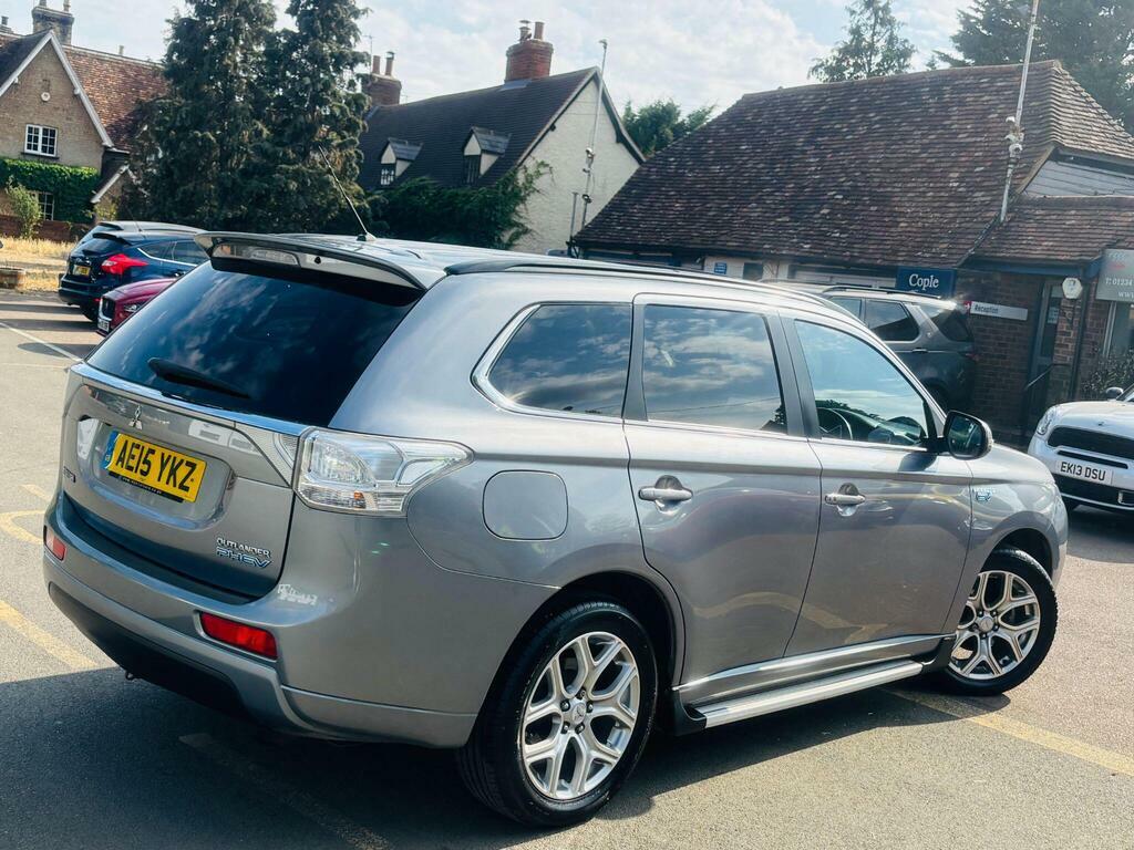 Mitsubishi Outlander 2.0H 12Kwh Gx4h Suv Plug-in Hybrid Cvt White #8