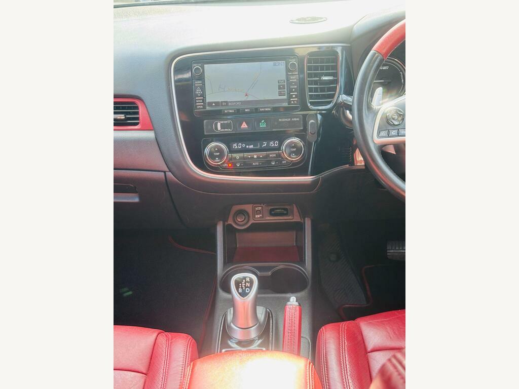 Mitsubishi Outlander 2.0H 12Kwh Gx4h Suv Plug-in Hybrid Cvt White #27
