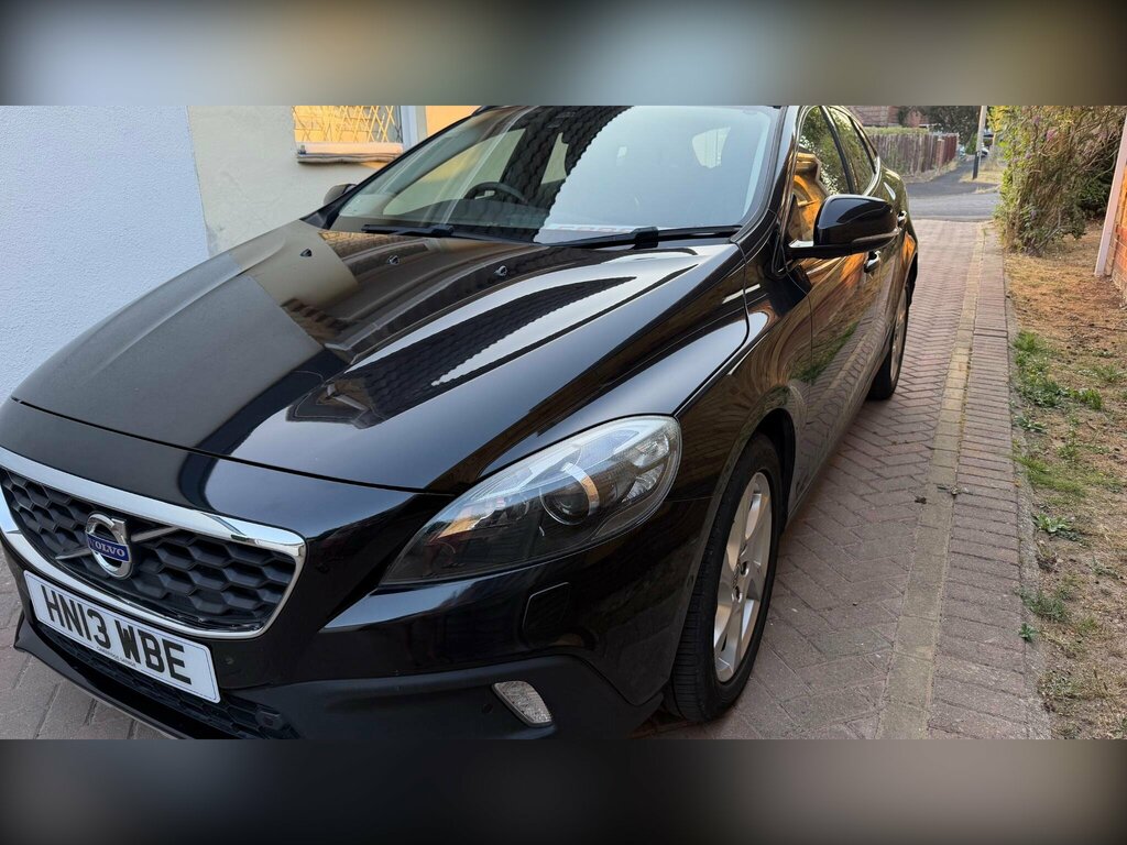 Volvo V40 Cross Country 1.6 D2 Lux Nav Powershift Euro 5 Ss Black #2