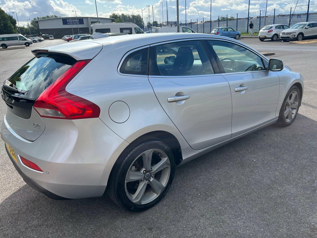 Volvo V40 1.6 D2 Se Lux Powershift Euro 5 Ss FV15EKX Silver #6