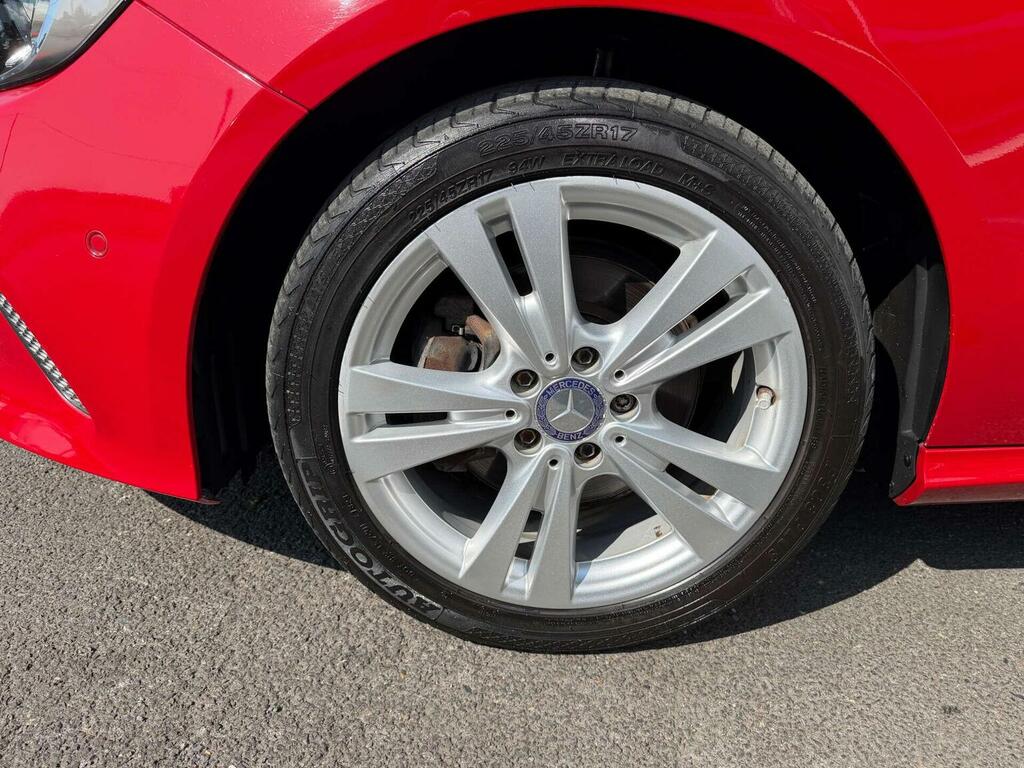 Mercedes-Benz A Class A180d Amg Line Premium White #28