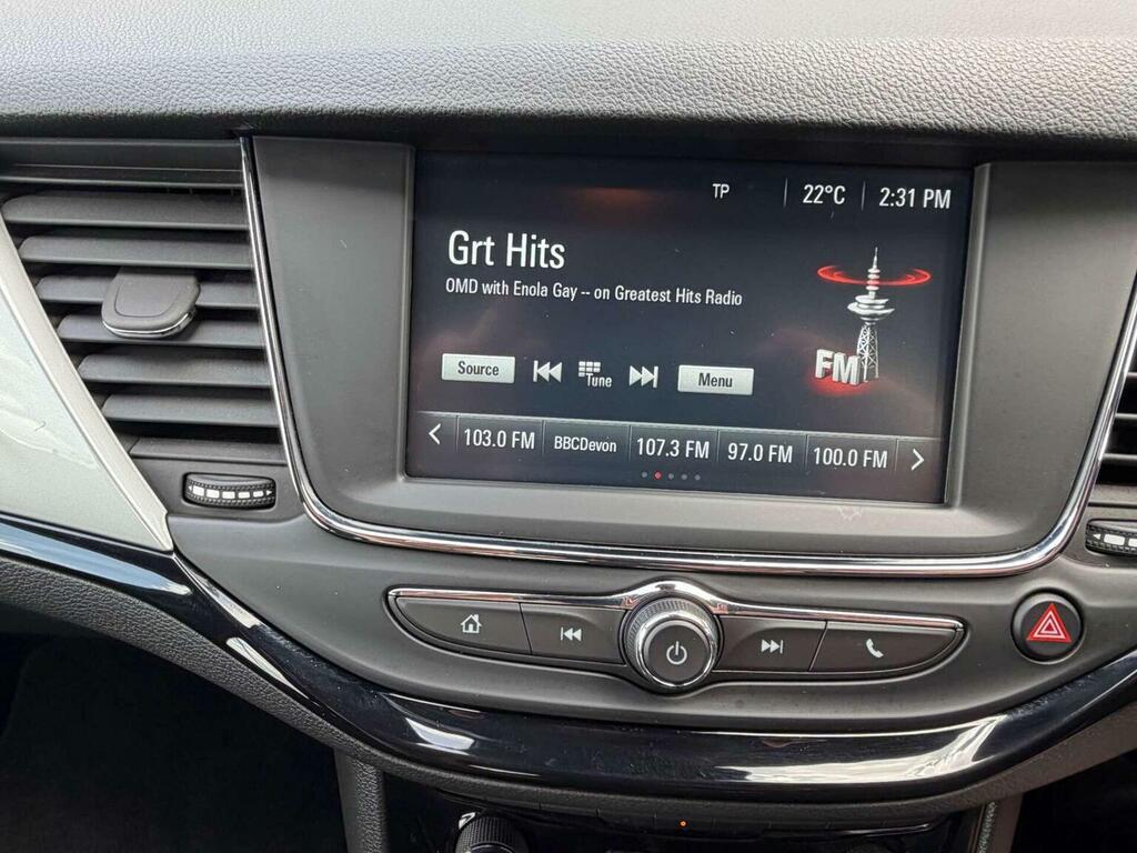 Vauxhall Astra 1.5 Turbo D Business Edition Nav Silver #14