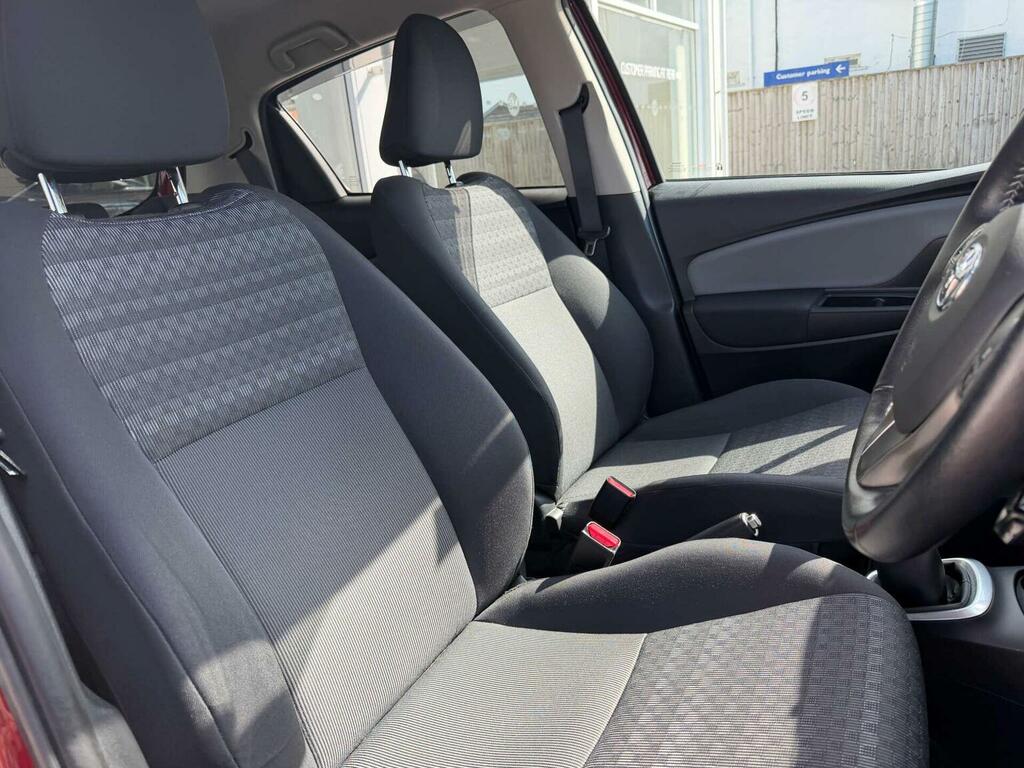 Toyota Yaris 1.5 Vvt-i Icon Tech Euro 6 Blue #25