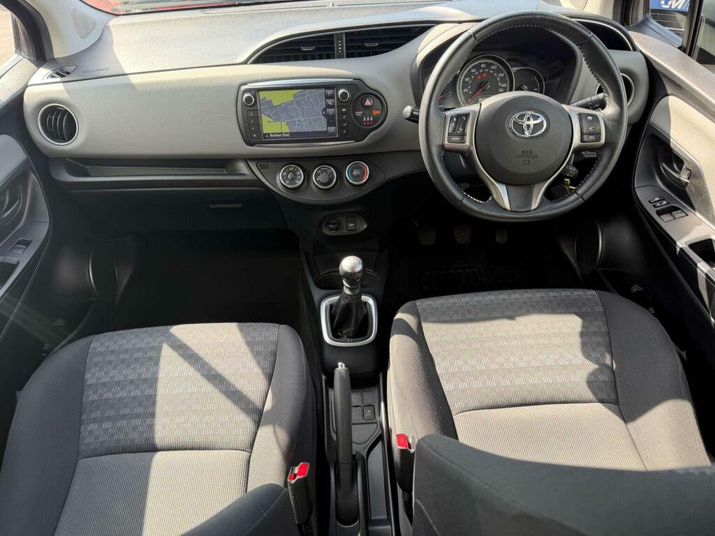 Toyota Yaris 1.5 Vvt-i Icon Tech Euro 6 Blue #8