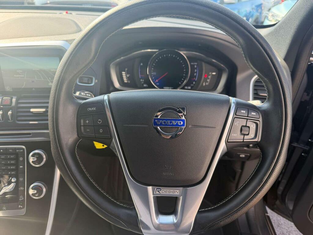 Volvo XC60 2.4 D5 R-design Lux Nav Awd Euro 6 Ss Grey #4