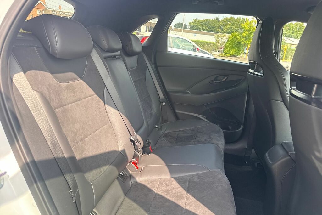 Hyundai I30 1.4 Comfort Euro 4 Red #48