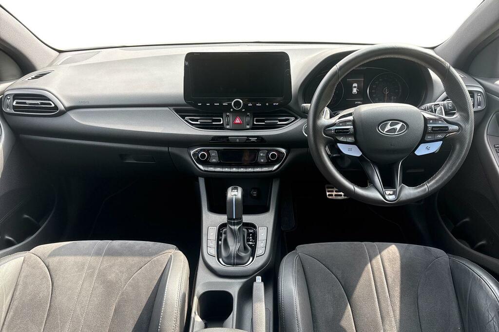 Hyundai I30 1.4 Comfort Euro 4 Red #9