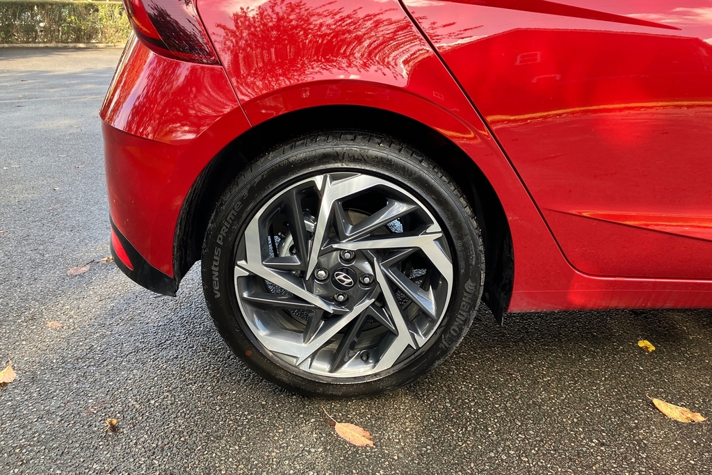 Hyundai I20 T-gdi Premium Mhev Red #5