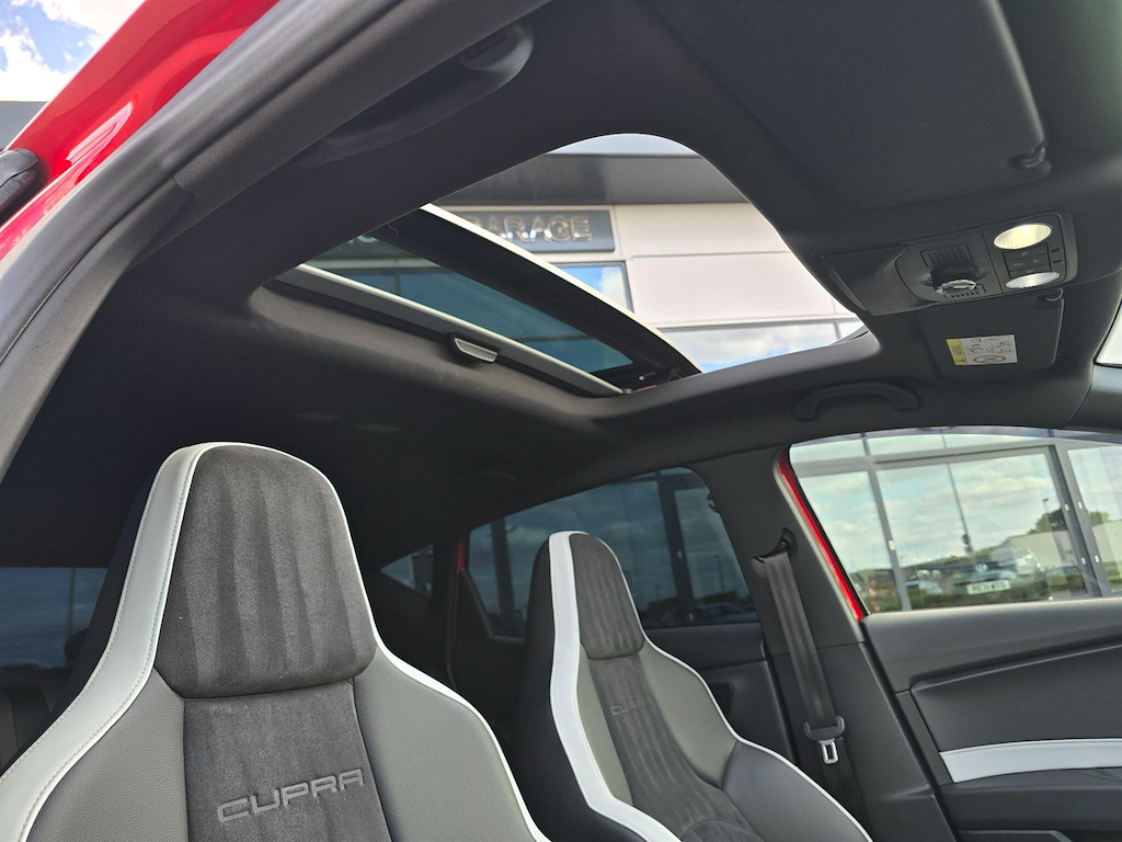Seat Leon Leon Cupra Black Tsi Red