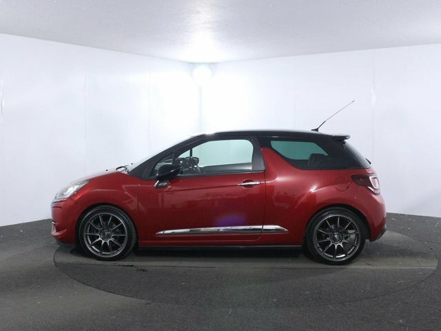 DS DS 3 1.2 Puretech Prestige Hatchback Red #4