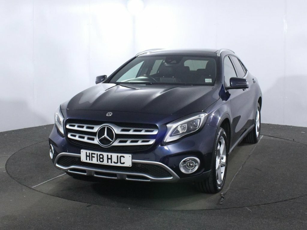 Mercedes-Benz GLA Class Mercedes Benz Gla 1.6 Gla180 Urban Edition Suv ... Red #23