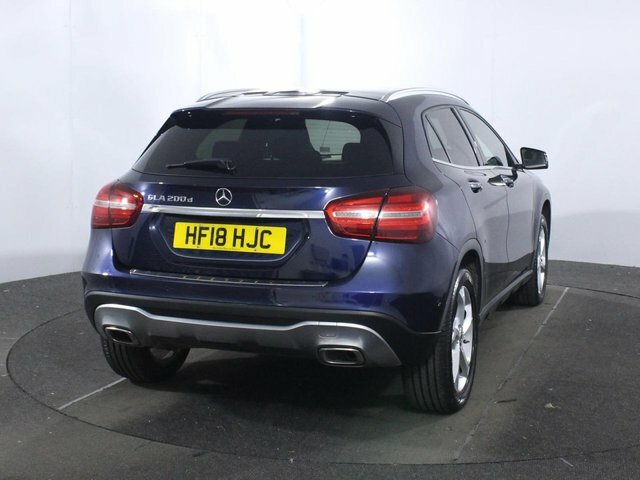 Mercedes-Benz GLA Class Mercedes Benz Gla 1.6 Gla180 Urban Edition Suv ... Red #7