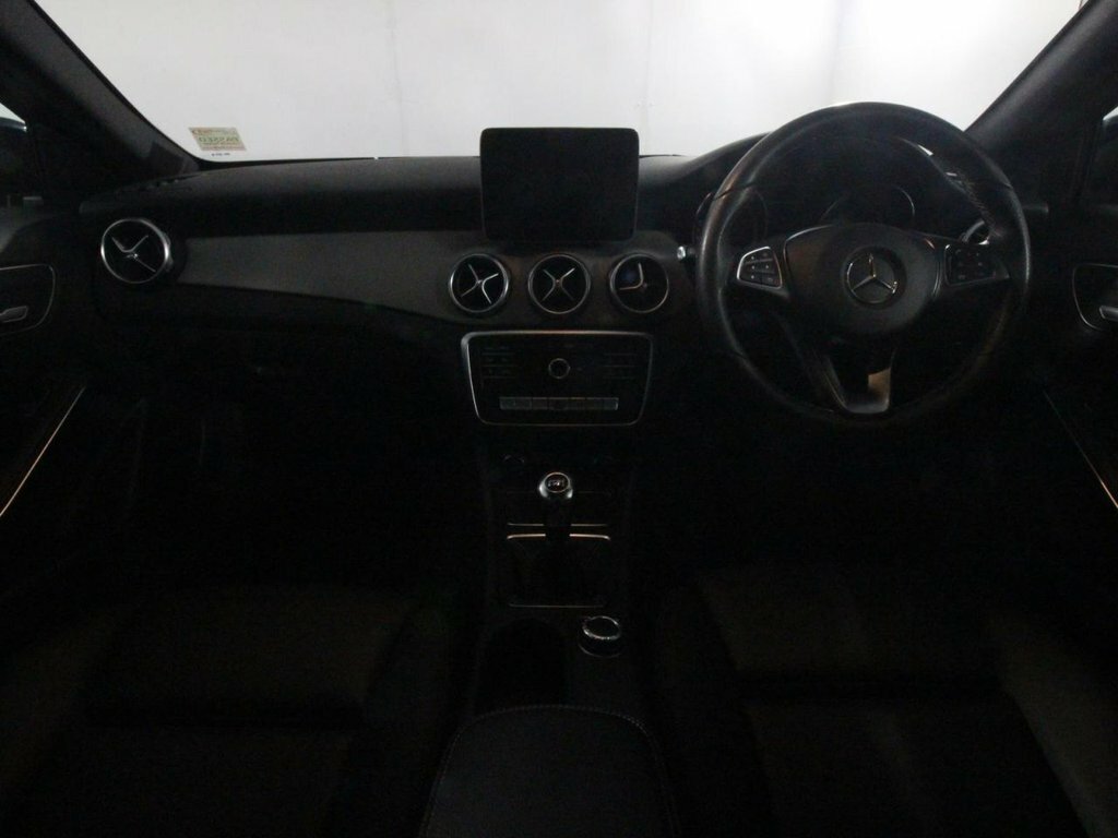 Mercedes-Benz GLA Class Mercedes Benz Gla 1.6 Gla180 Urban Edition Suv ... Red #33