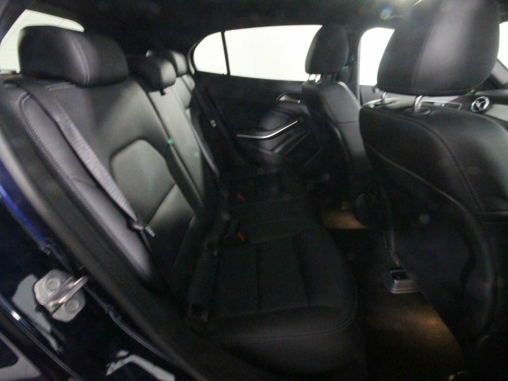 Mercedes-Benz GLA Class Mercedes Benz Gla 1.6 Gla180 Urban Edition Suv ... Red #35