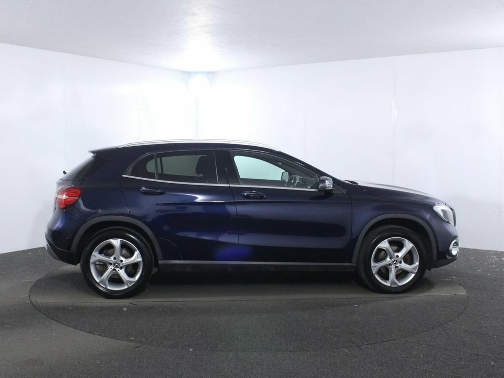 Mercedes-Benz GLA Class Mercedes Benz Gla 1.6 Gla180 Urban Edition Suv ... Red #28