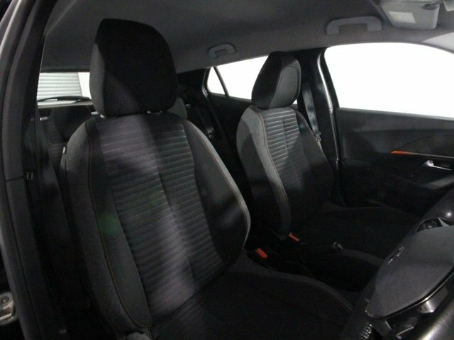 Peugeot 2008 1.2 Puretech 130 Eat8 Allure Premium Cwvehiclemark White #10