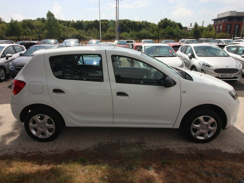 Dacia Sandero 1.2 Ambiance Hatchback Euro 6 7 Red #26