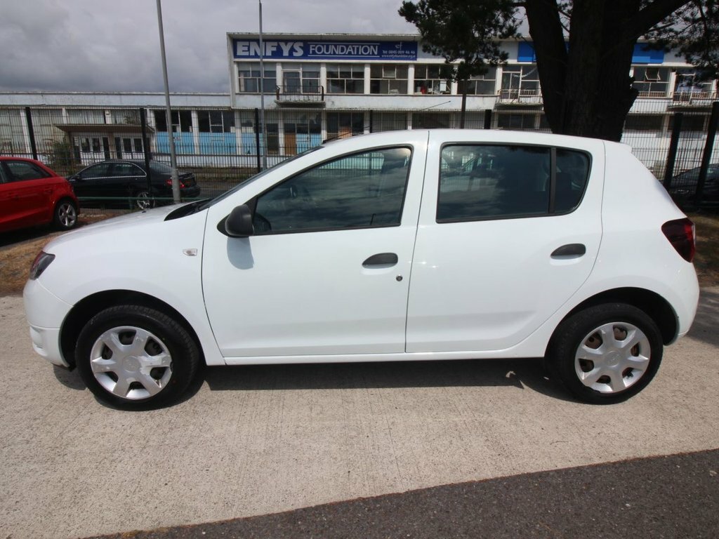 Dacia Sandero 1.2 Ambiance Hatchback Euro 6 7 Red #22
