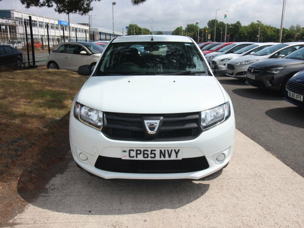 Dacia Sandero 1.2 Ambiance Hatchback Euro 6 7 Red #20