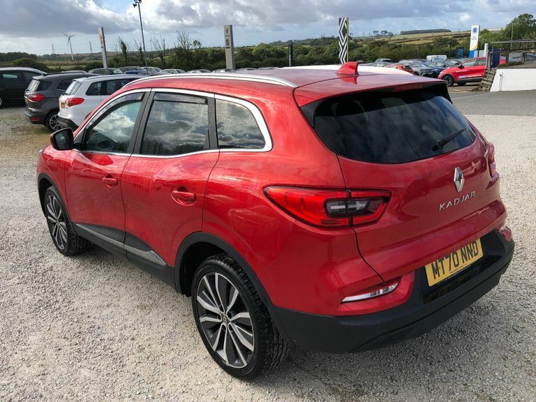 Renault Kadjar 1.3 Tce 160 Iconic Red #4