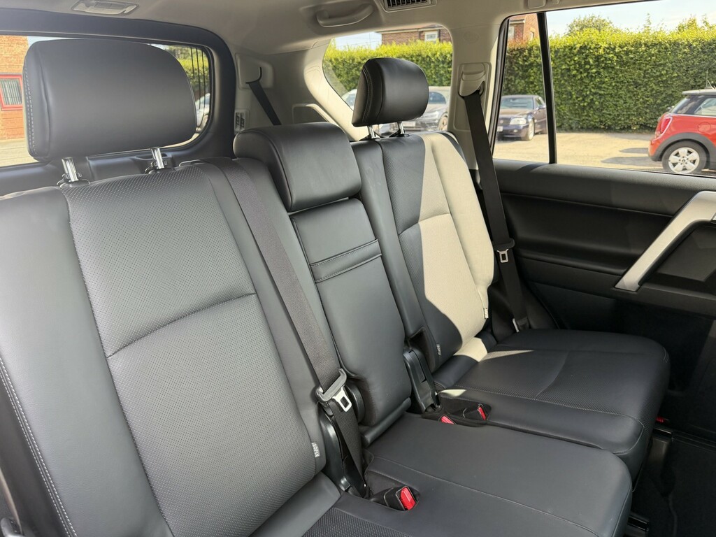 Toyota Land Cruiser 2.8Ltr D Grey #22