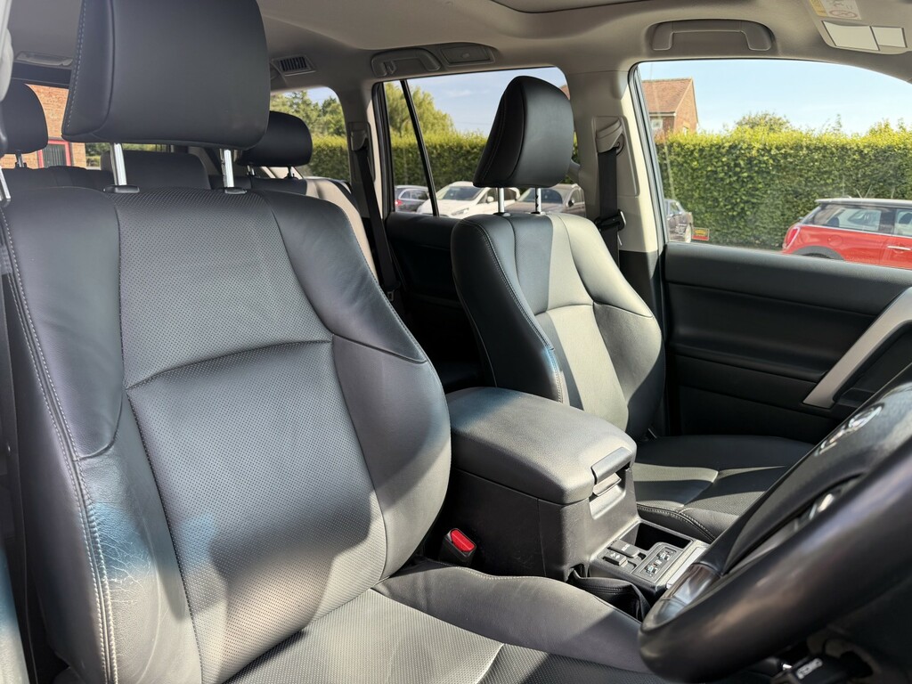 Toyota Land Cruiser 2.8Ltr D Grey #18
