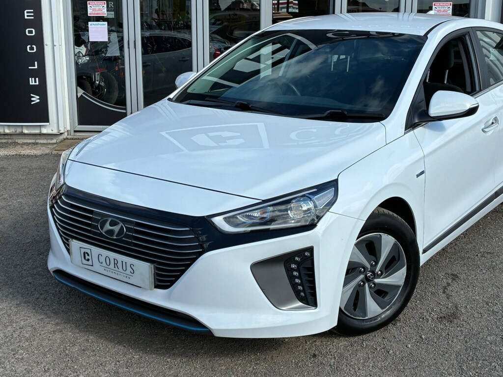 Hyundai Ioniq Hatchback 1.6 H-gdi Premium Dct Euro 6 Ss White #3