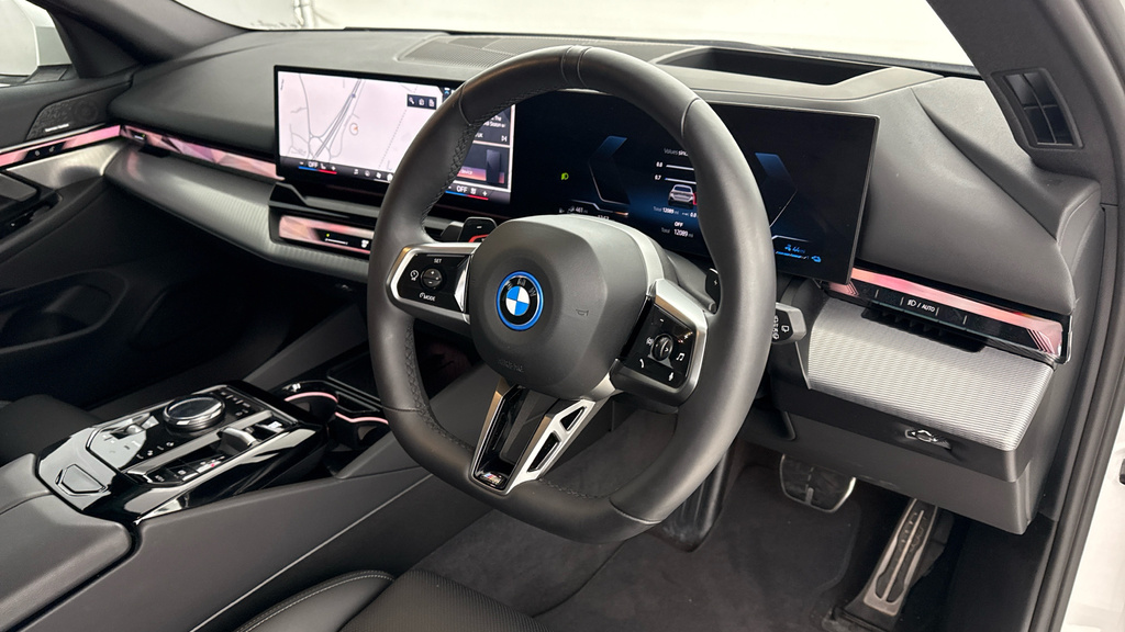 BMW 5 Series 530E M Sport Touring #6