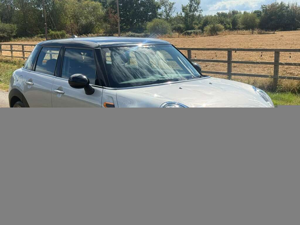 Mini Hatch 1.5 Cooper D DN67UVO Silver #3