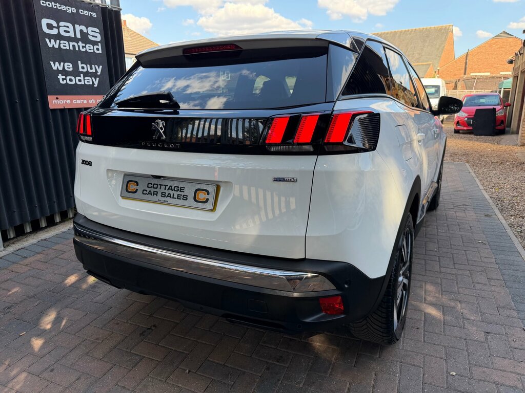 Peugeot 3008 1.2 Puretech Allure Suv Euro 6 White #2
