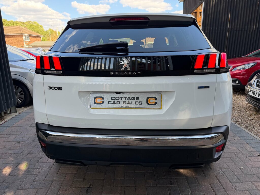 Peugeot 3008 1.2 Puretech Allure Suv Euro 6 White #3