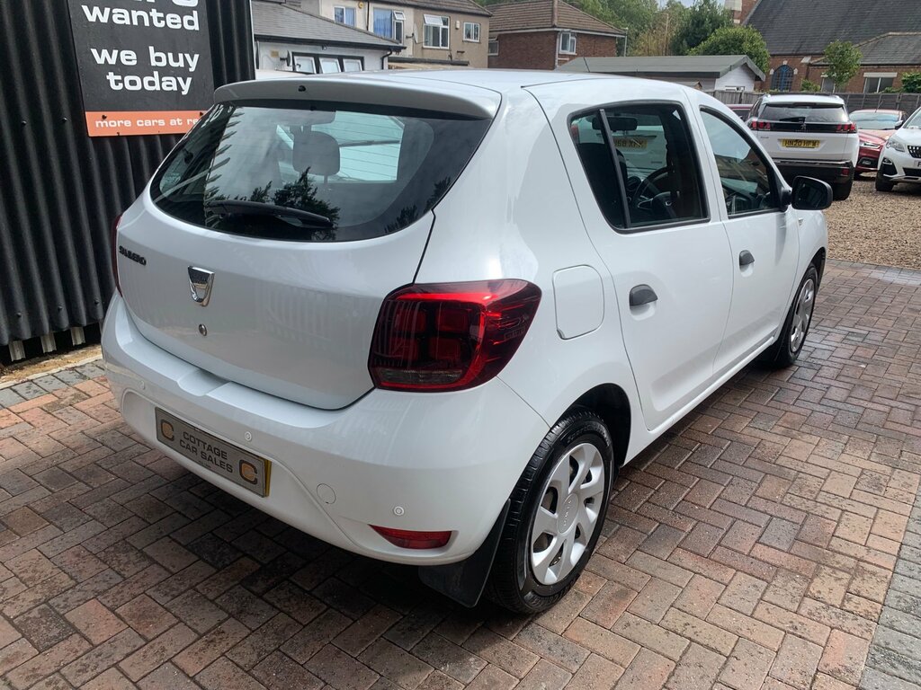 Dacia Sandero 0.9 Tce Ambiance Hatchback Euro White #2