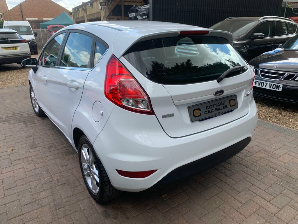Ford Fiesta 1.0T Ecoboost Zetec Hatchback Eu White #6