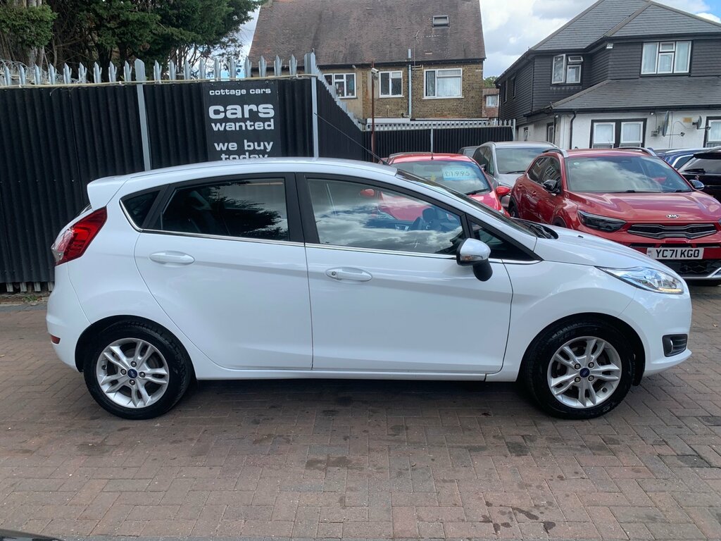 Ford Fiesta 1.0T Ecoboost Zetec Hatchback Eu White #3