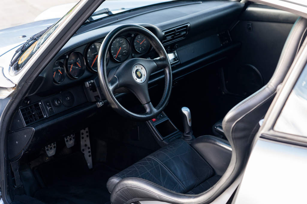 Porsche 911 Rs #74