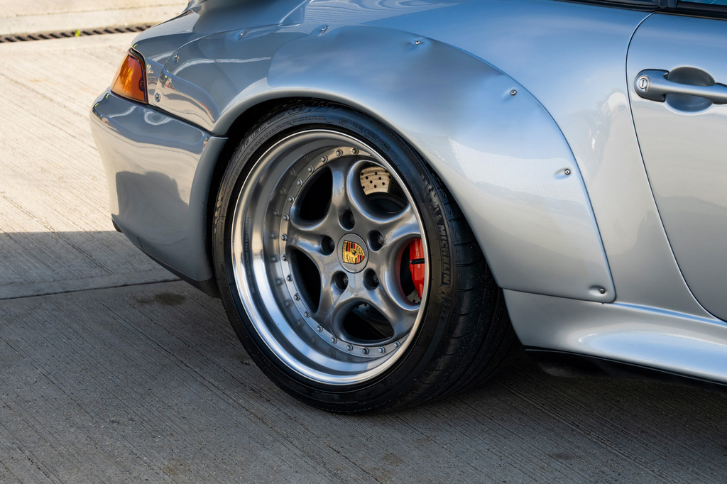 Porsche 911 Rs #38